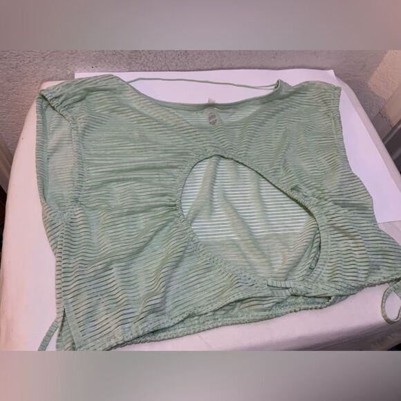 Free People Movement Tied and True Circle Blue Back Striped Tee NWOT - Picture 2 of 10